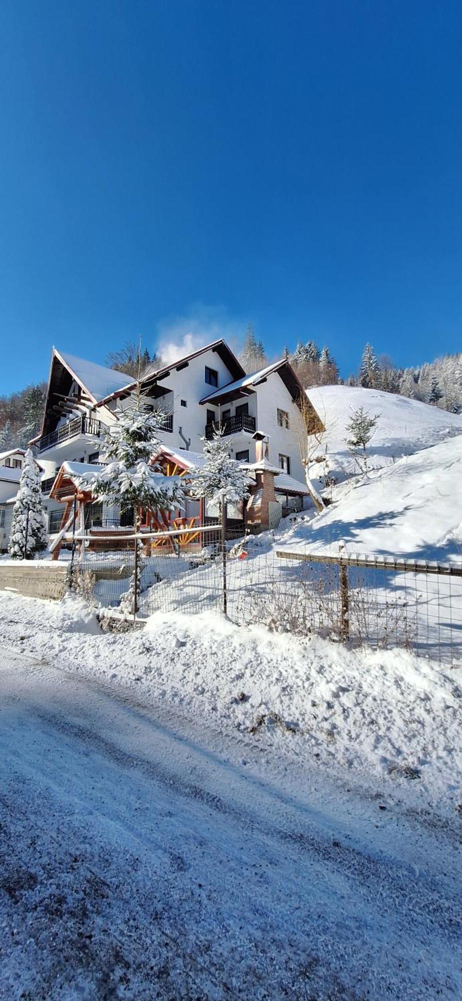 La Cascade 2 Otel Moeciu De Sus Dış mekan fotoğraf