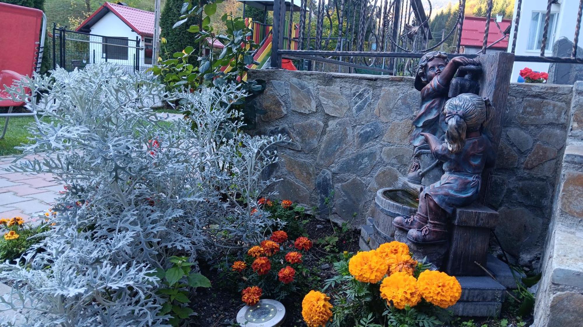La Cascade 2 Otel Moeciu De Sus Dış mekan fotoğraf