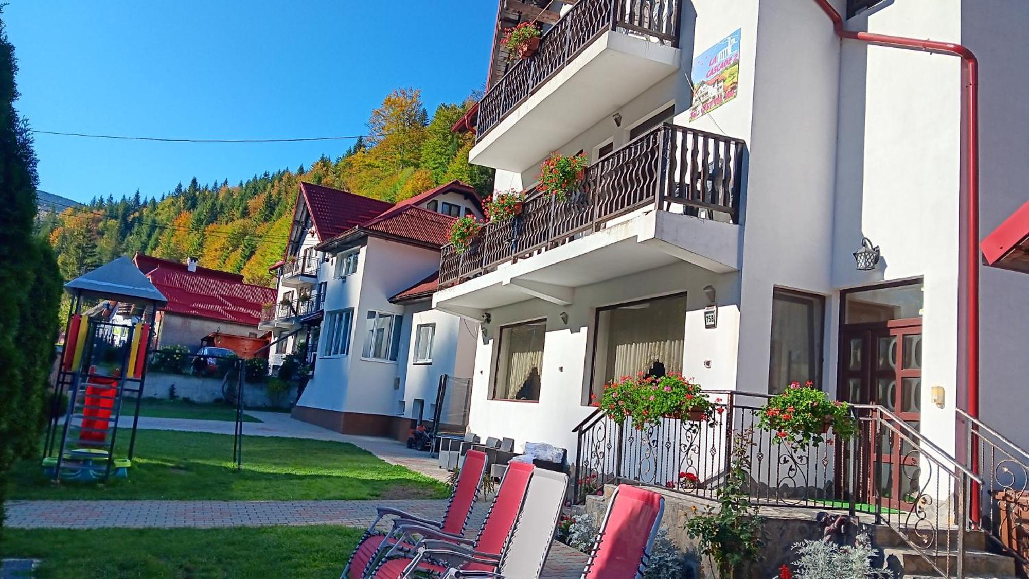 La Cascade 2 Otel Moeciu De Sus Dış mekan fotoğraf